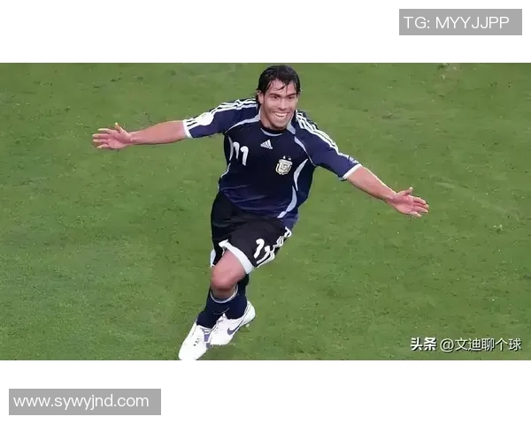 阿根廷足球明星的辉煌历程与传奇故事探秘